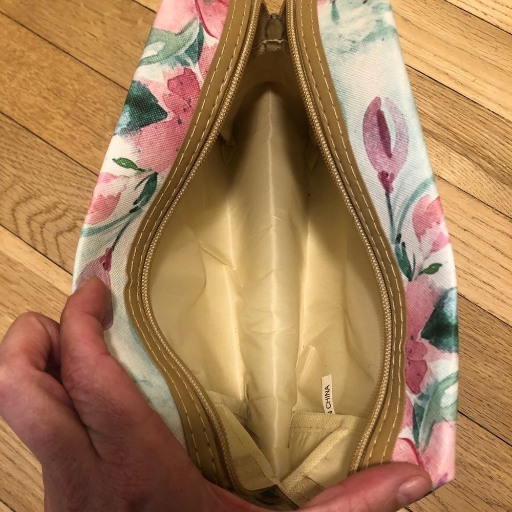 Flamingo toiletries / makeup bag - Picture 3 of 4